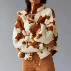 Urban Outfitters Olivia Cow Printed Sherpa Jacket Fuzzy Cropped Jacket size S